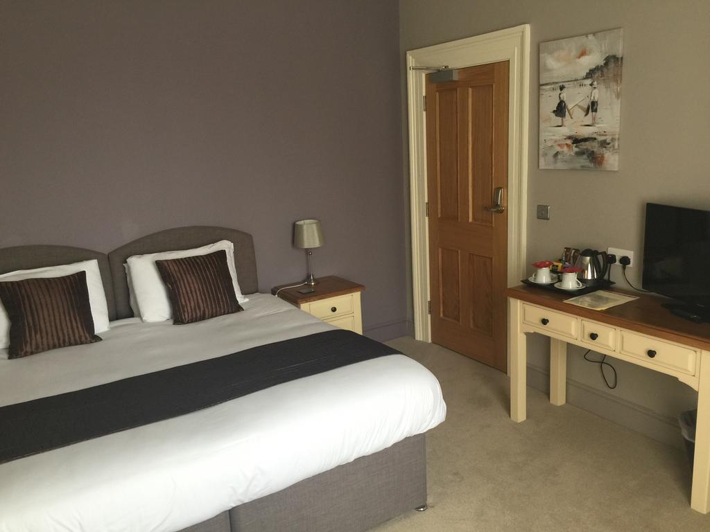 The Clyffe Hotel Lowestoft Ngoại thất bức ảnh